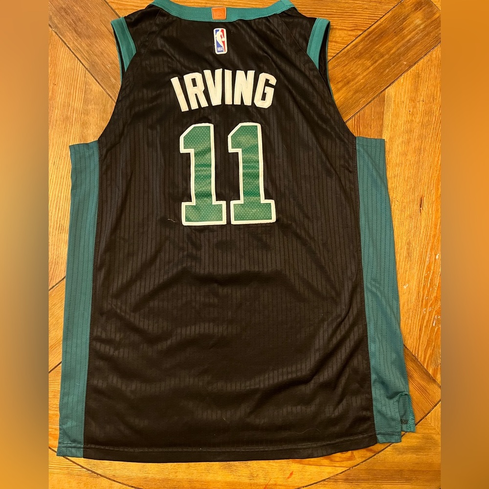 Men’s NBA Jersey Boston Celtics Kyrie Irving size L